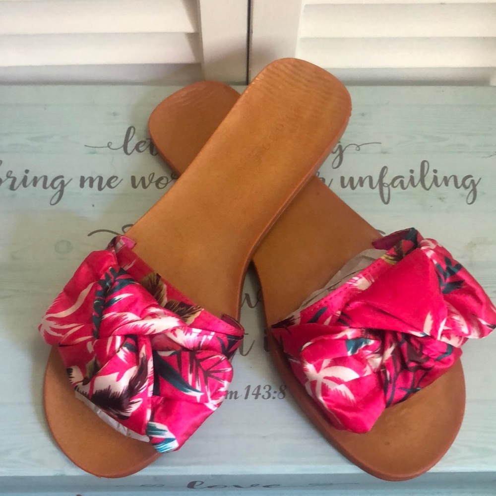 Bamboo Pink Sandals